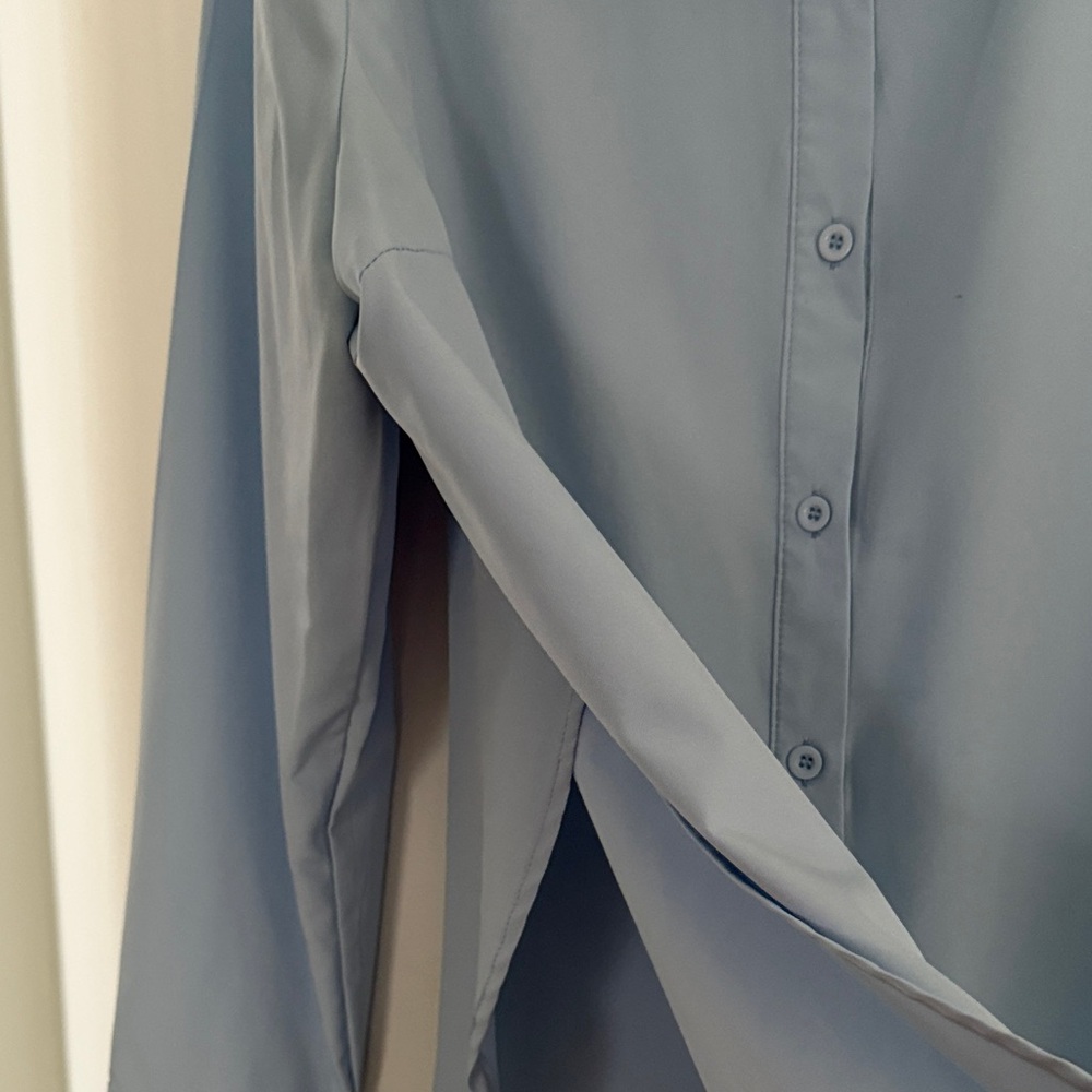 Button-Down long blouse, light powder blue, size XXL Classic Collar - Picture 2 of 2